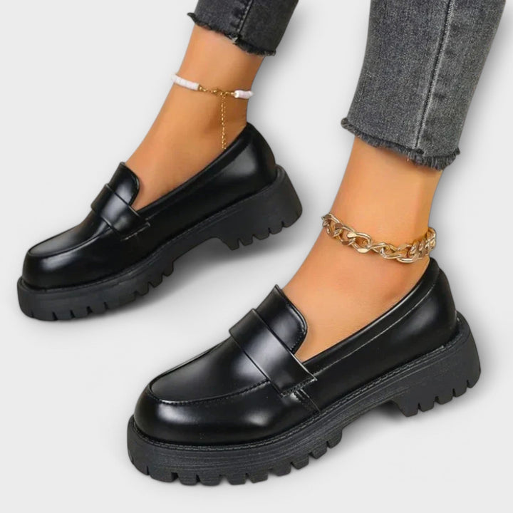 Women's Moccasins with Orthopaedic Design and Satin Heels