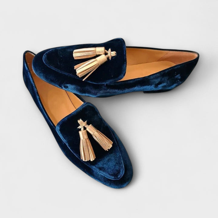 Quinnlyn - Vintage-Inspired Loafers with Fringes