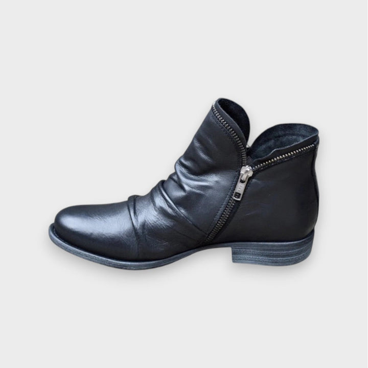 Lora | Orthopaedic Boots